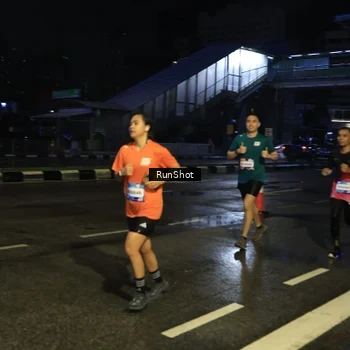 Runner Photo 7887041