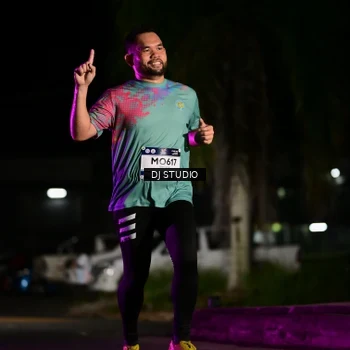 Runner Photo 7887048