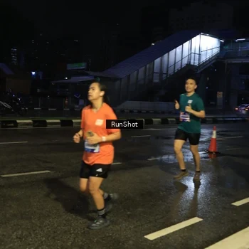 Runner Photo 7887050