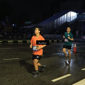Runner Photo 7887053
