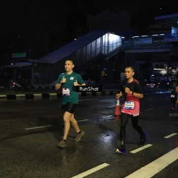 Runner Photo 7887054