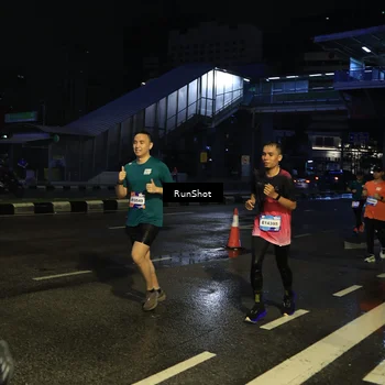Runner Photo 7887066