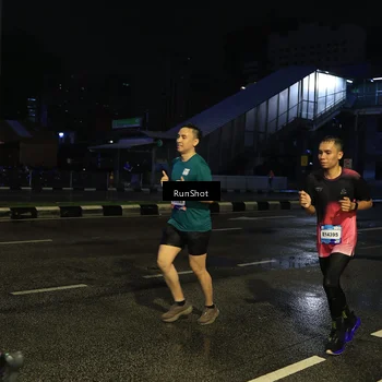 Runner Photo 7887069