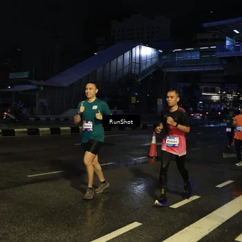 Runner Photo 7887070