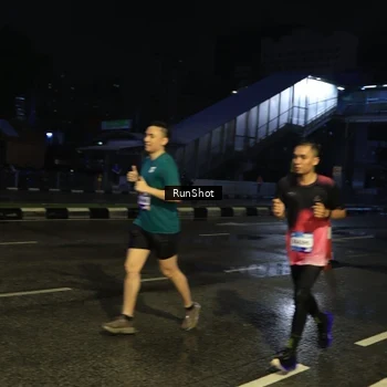 Runner Photo 7887073