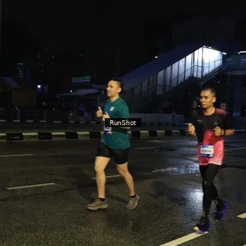 Runner Photo 7887075