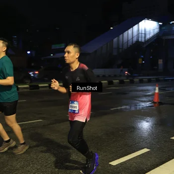 Runner Photo 7887088