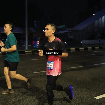 Runner Photo 7887096