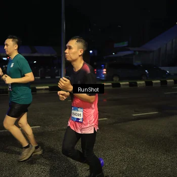 Runner Photo 7887101
