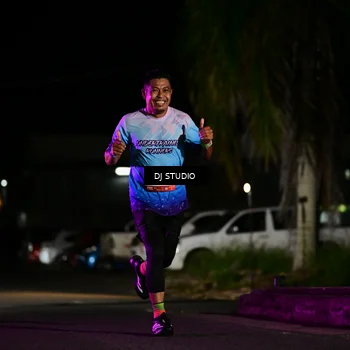Runner Photo 7887112