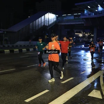 Runner Photo 7887132
