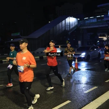 Runner Photo 7887156