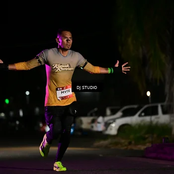 Runner Photo 7887159