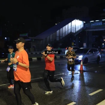 Runner Photo 7887163