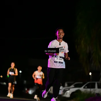Runner Photo 7887237