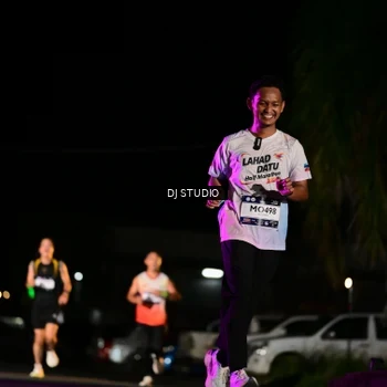 Runner Photo 7887242