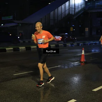 Runner Photo 7887287