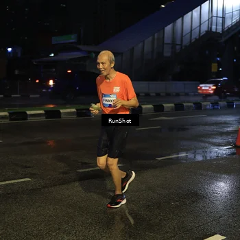Runner Photo 7887294