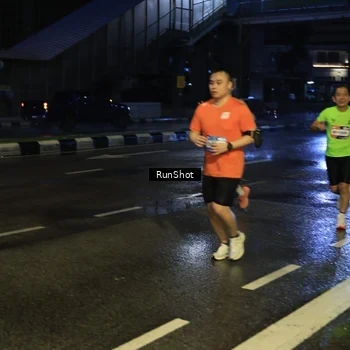 Runner Photo 7887306