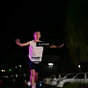 Runner Photo 7887334
