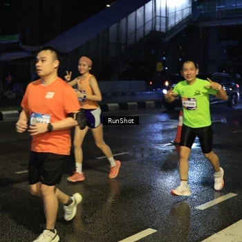 Runner Photo 7887337