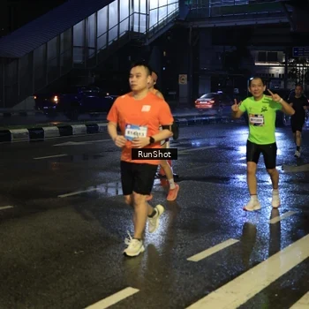 Runner Photo 7887345