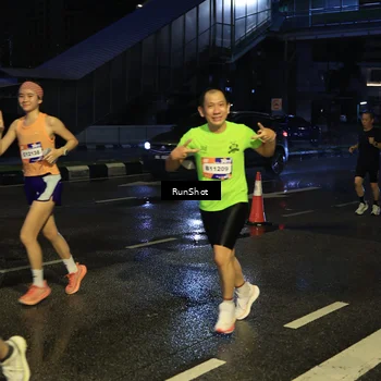 Runner Photo 7887353