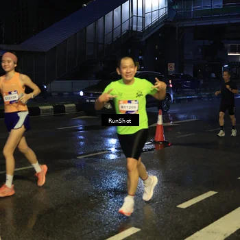Runner Photo 7887354