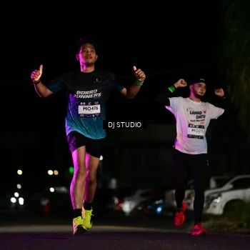 Runner Photo 7887359