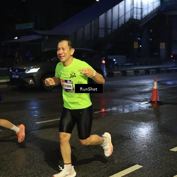 Runner Photo 7887367