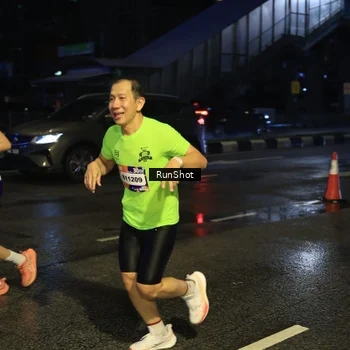 Runner Photo 7887370
