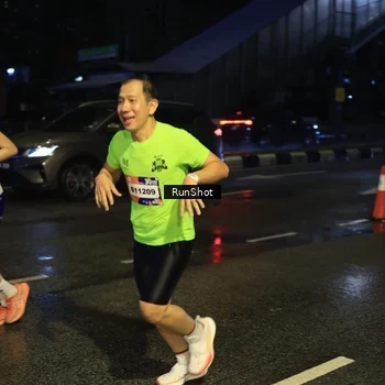 Runner Photo 7887373
