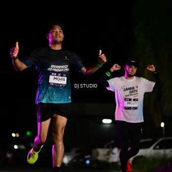 Runner Photo 7887376