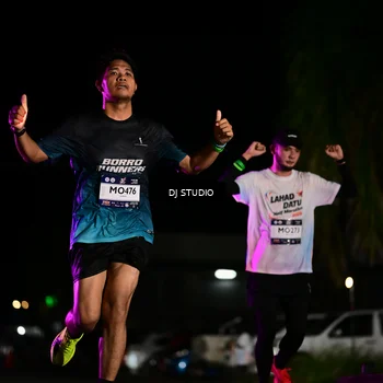 Runner Photo 7887383