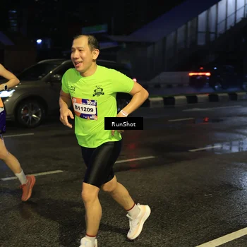 Runner Photo 7887384
