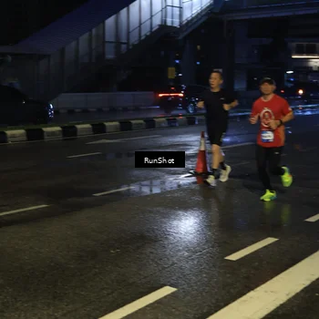 Runner Photo 7887387