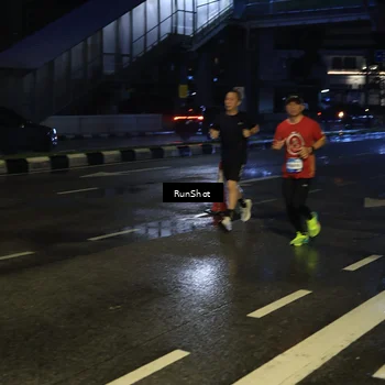 Runner Photo 7887391