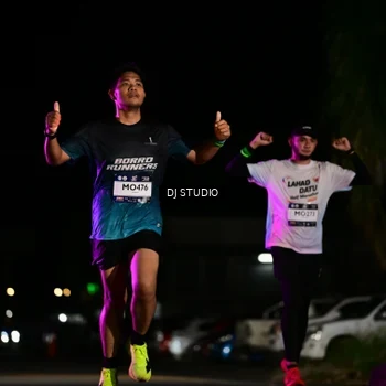 Runner Photo 7887392
