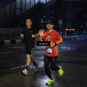 Runner Photo 7887406