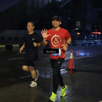 Runner Photo 7887415