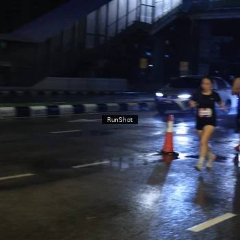 Runner Photo 7887470