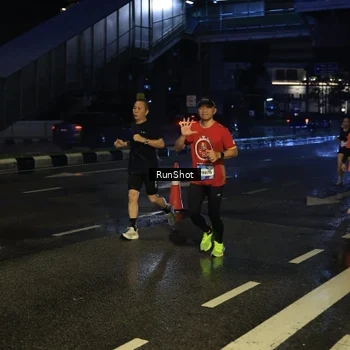 Runner Photo 7887475