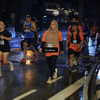 Runner Photo 7887479
