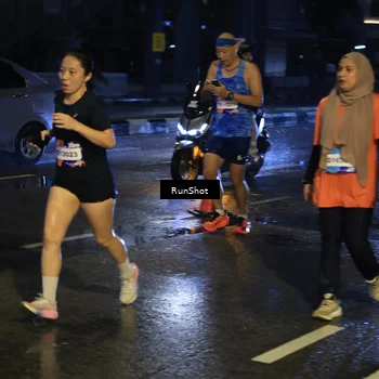 Runner Photo 7887496