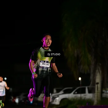 Runner Photo 7887504