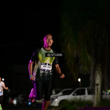 Runner Photo 7887510