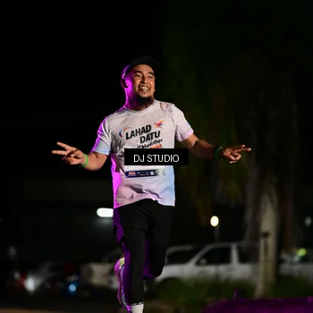 Runner Photo 7887551