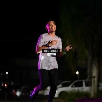 Runner Photo 7887572