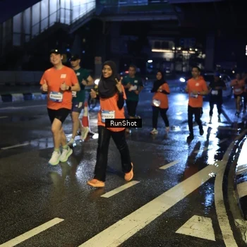 Runner Photo 7887634