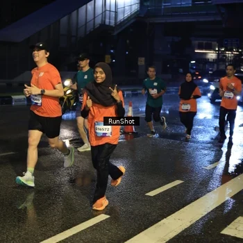 Runner Photo 7887643